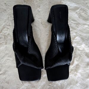 OAK+FORT BLACK RIBBED TWIST OPEN TOE HEELS